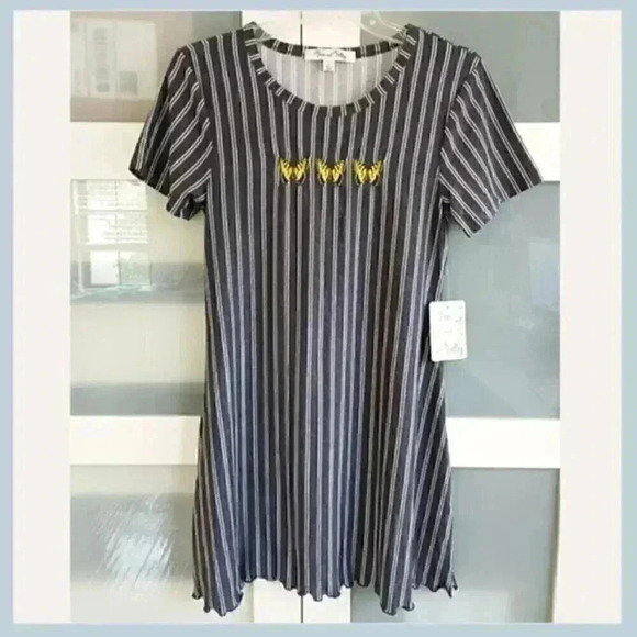 Gray Striped Butterfly Dress Size Large, Vine and Valley Dress - Picture 4 of 7